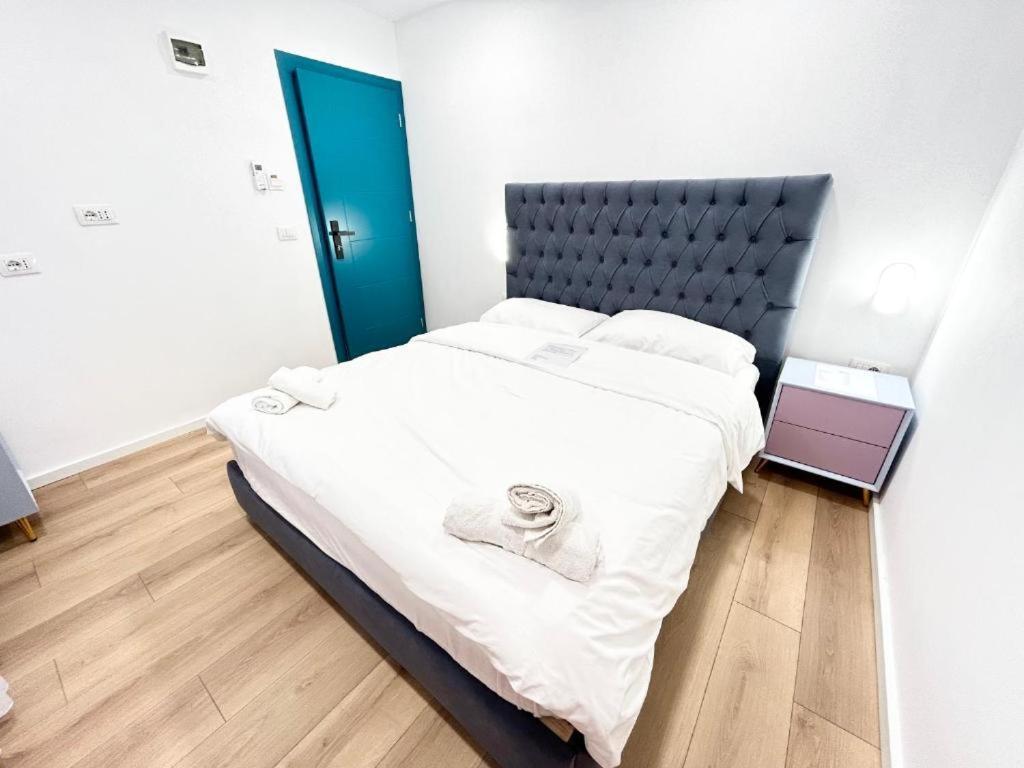 Tirana Inn Hotel Zewnętrze zdjęcie