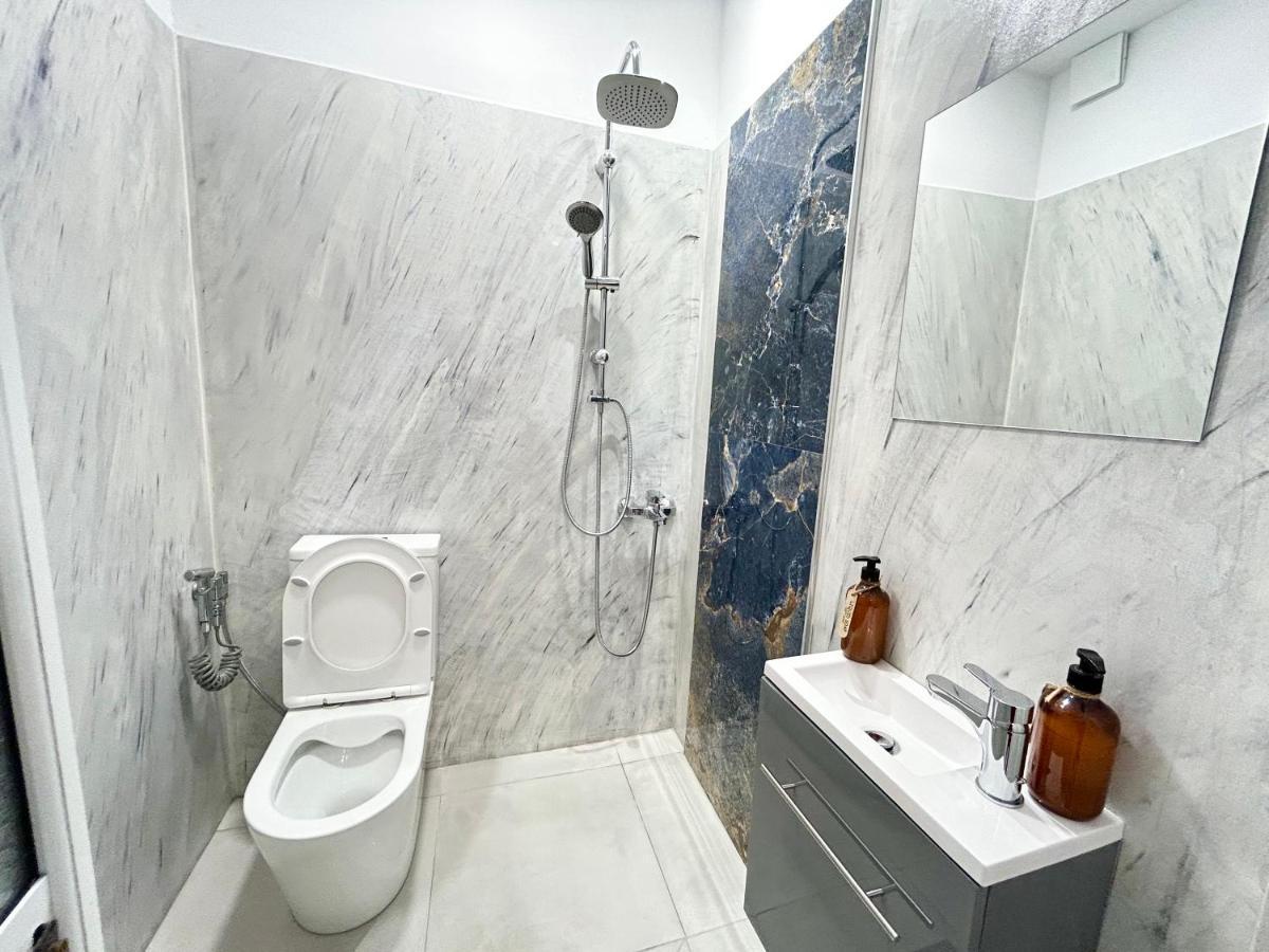 Tirana Inn Hotel Zewnętrze zdjęcie